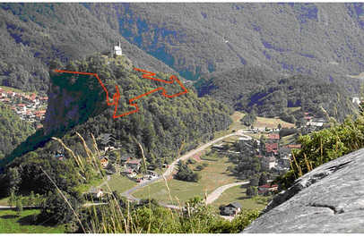 Saint-Marcel en 2004  vue de la roche  cupules au lieu-dit La Perouse